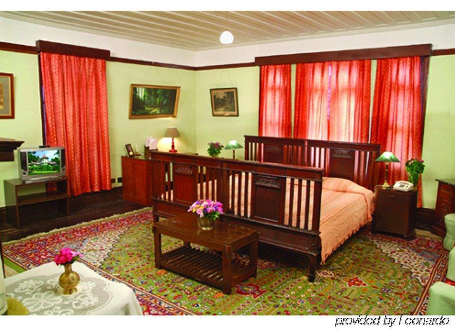 Woodville Palace Hotel Shimla Eksteriør bilde